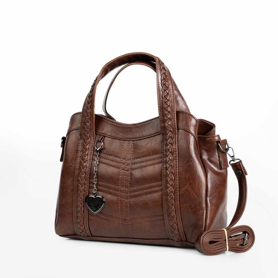 شنطة يد وكروس حريمي جلد إيطالي مستورد بني بجيوب داخلية متعددة مقاس 25×35